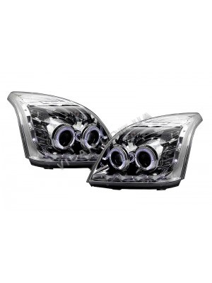 Передние фары в хромированном корпусе Toyota Prado 120